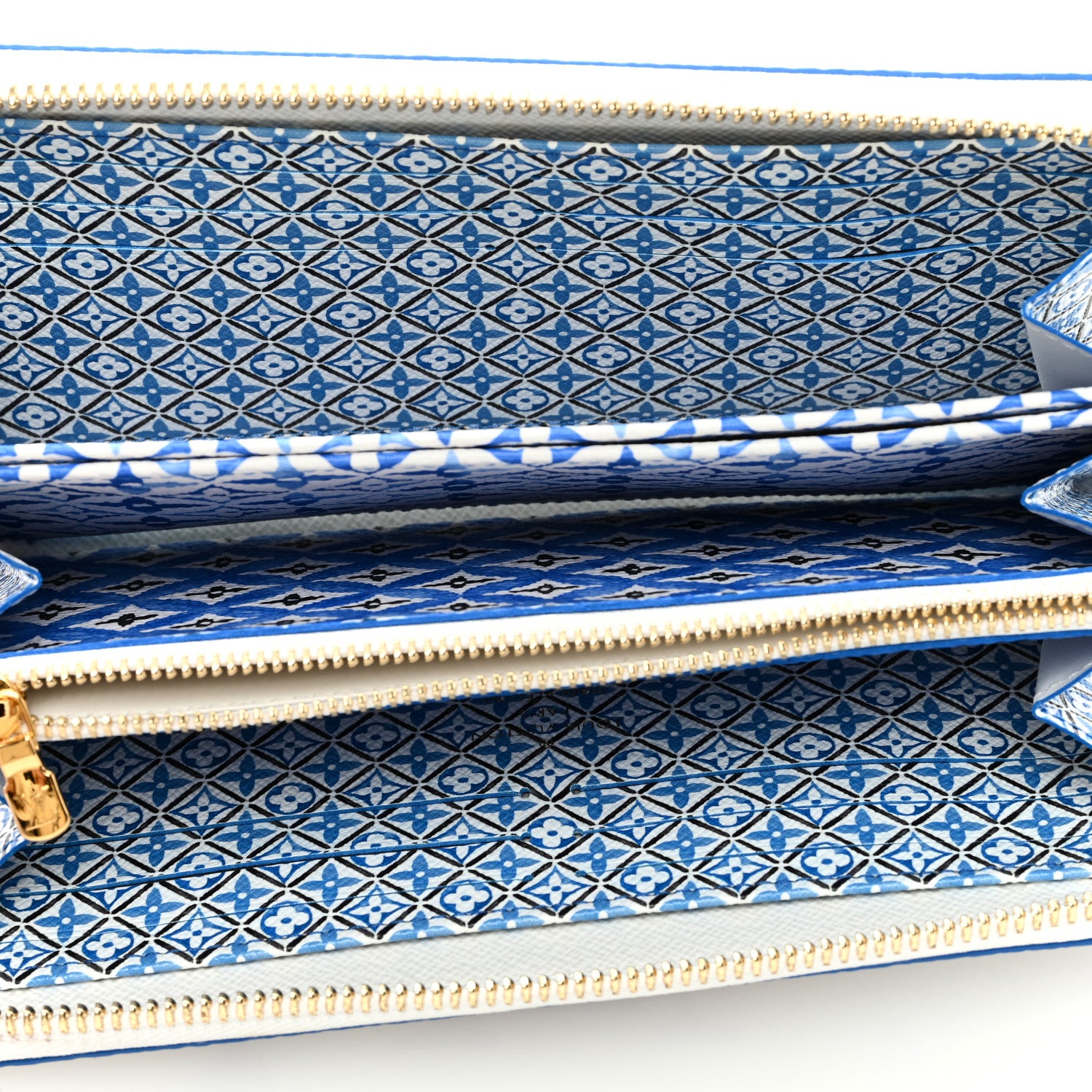 Louis Vuitton Monogram Giant By The Pool Zippy Wallet Resort Blue 5 of 6