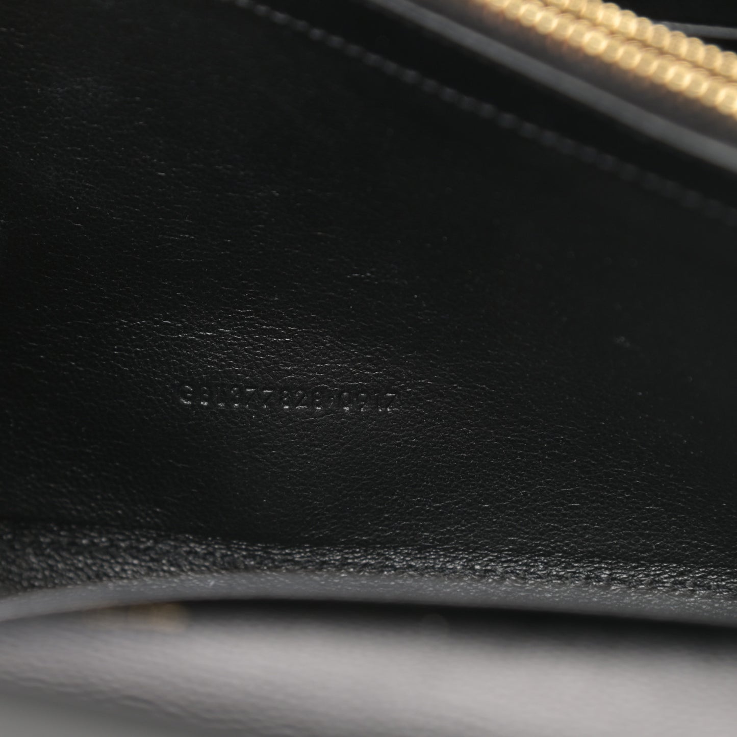 Grain De Poudre Matelasse Chevron Monogram Chain Wallet Black