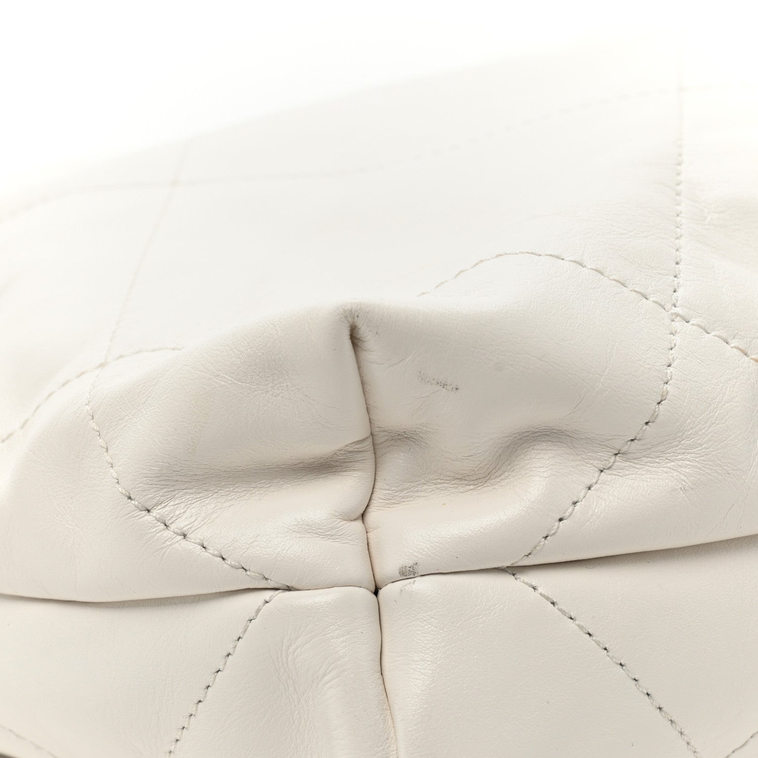 Chanel Shiny Calfskin Quilted Small Rainbow Chanel 22 White 14 of 15