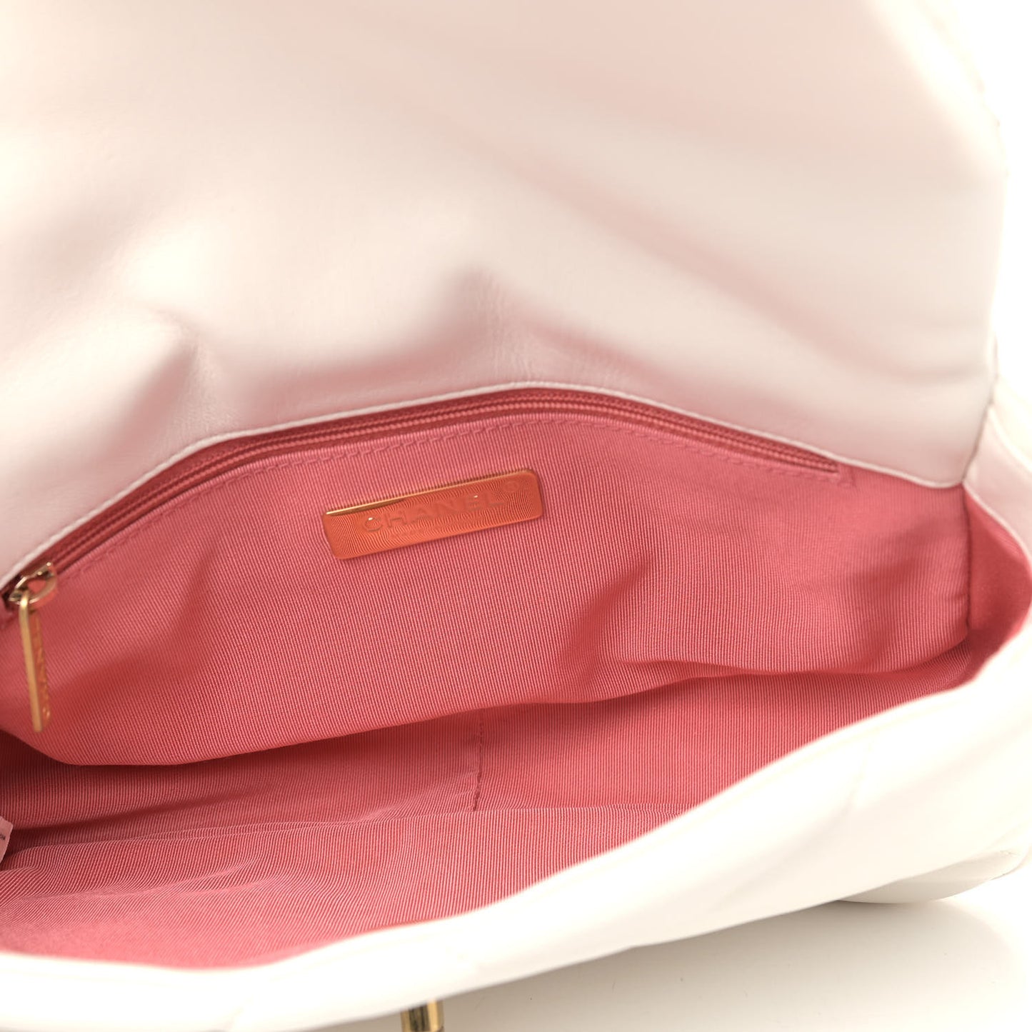 Lambskin Quilted Medium Chanel 19 Flap White