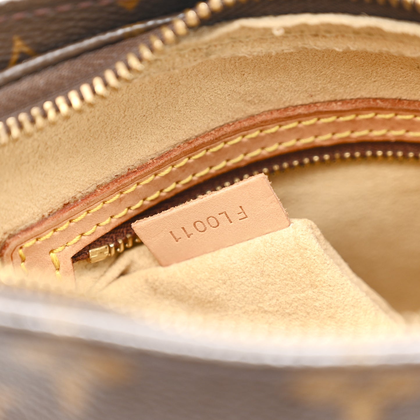 Monogram Looping MM
