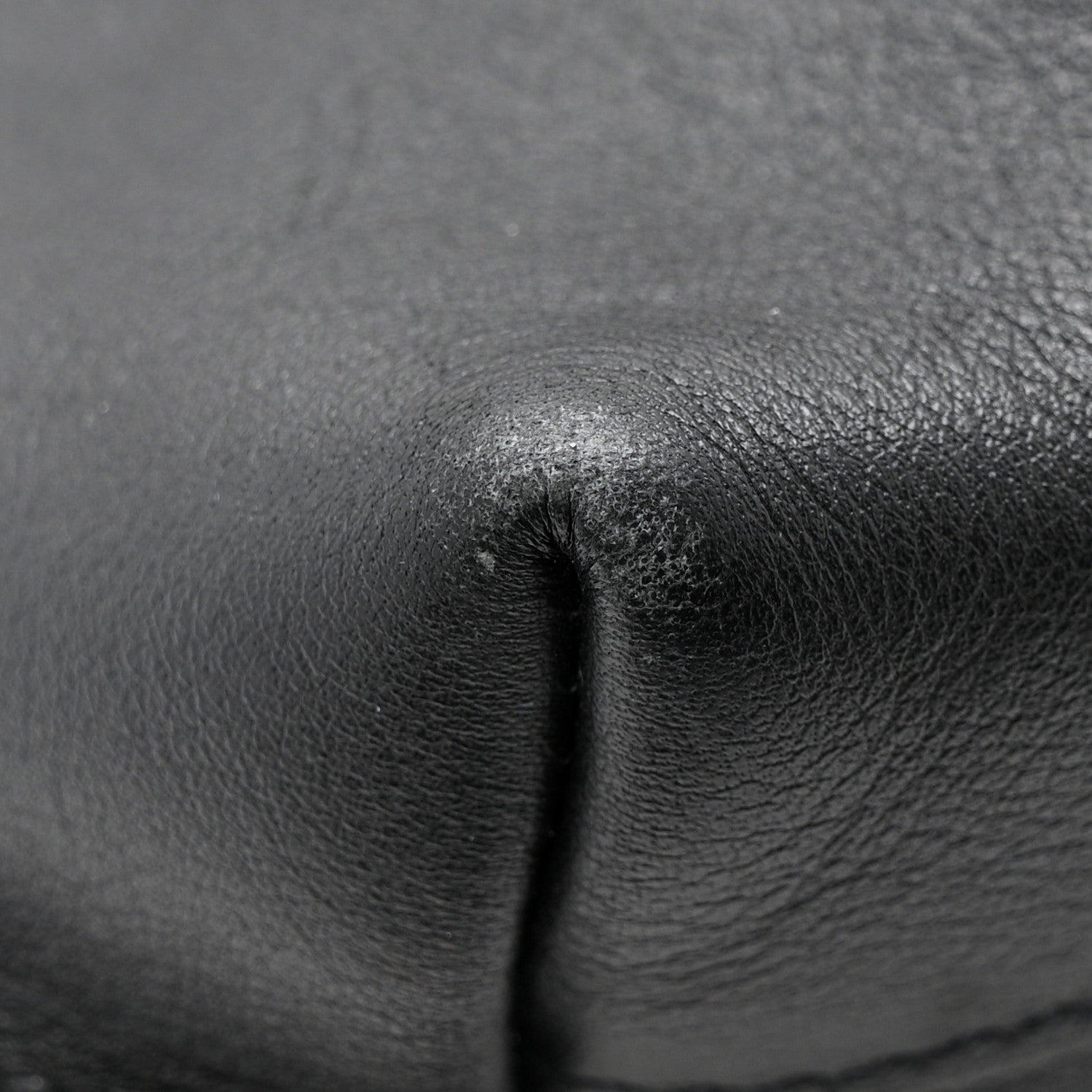 Saint Laurent Calfskin Medium Suzanne Hobo Black 12 of 14