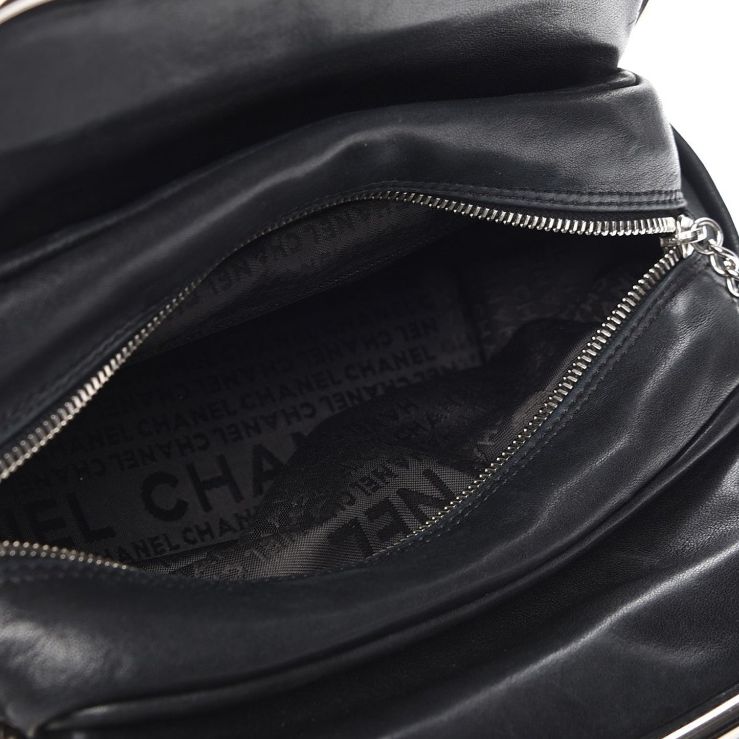 Lambskin Ultimate Soft Frame Bag Black