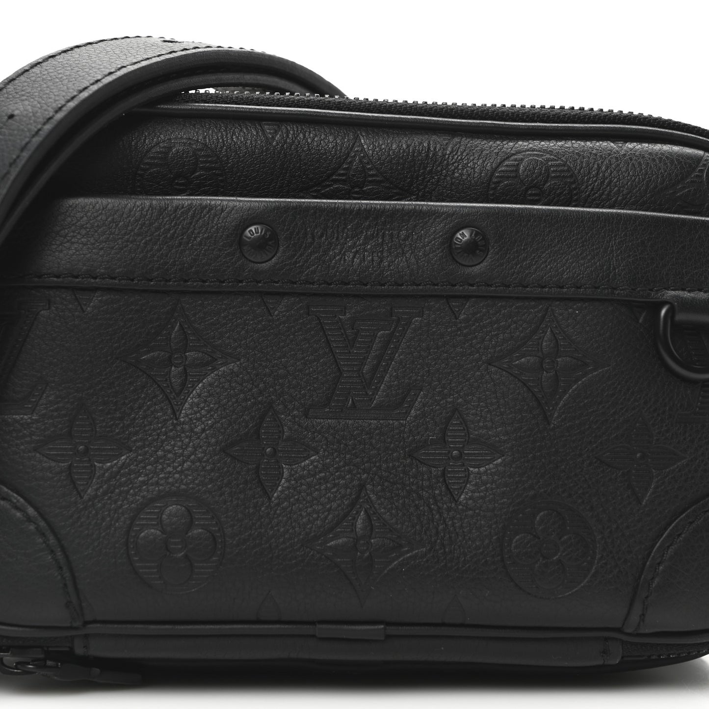 Monogram Shadow Alpha Wearable Wallet
