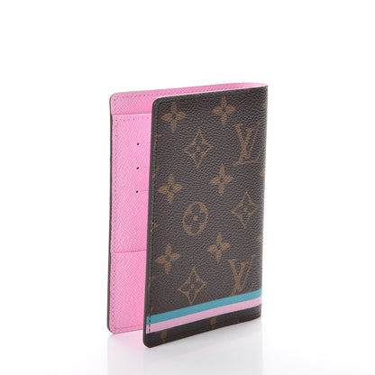 Louis Vuitton Monogram 2016 Christmas Animation Passport Cover Rose Ballerine 3 of 7