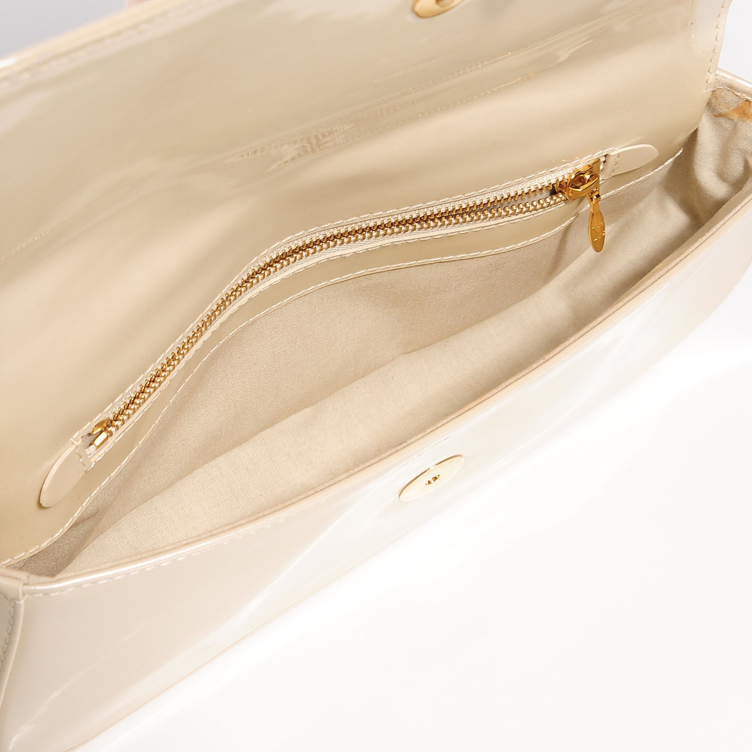 Louis Vuitton Patent Sobe Clutch Blanc Corail 5 of 7