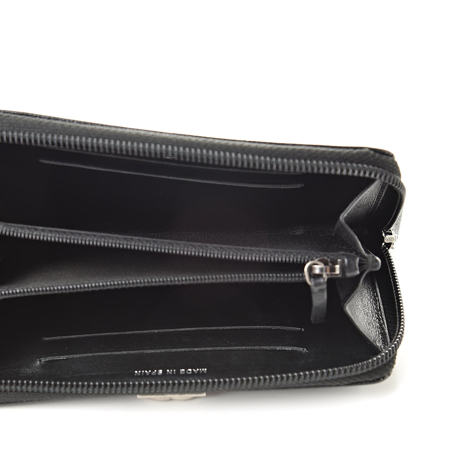 Caviar Quilted Small Boy Zip Around Wallet Black
