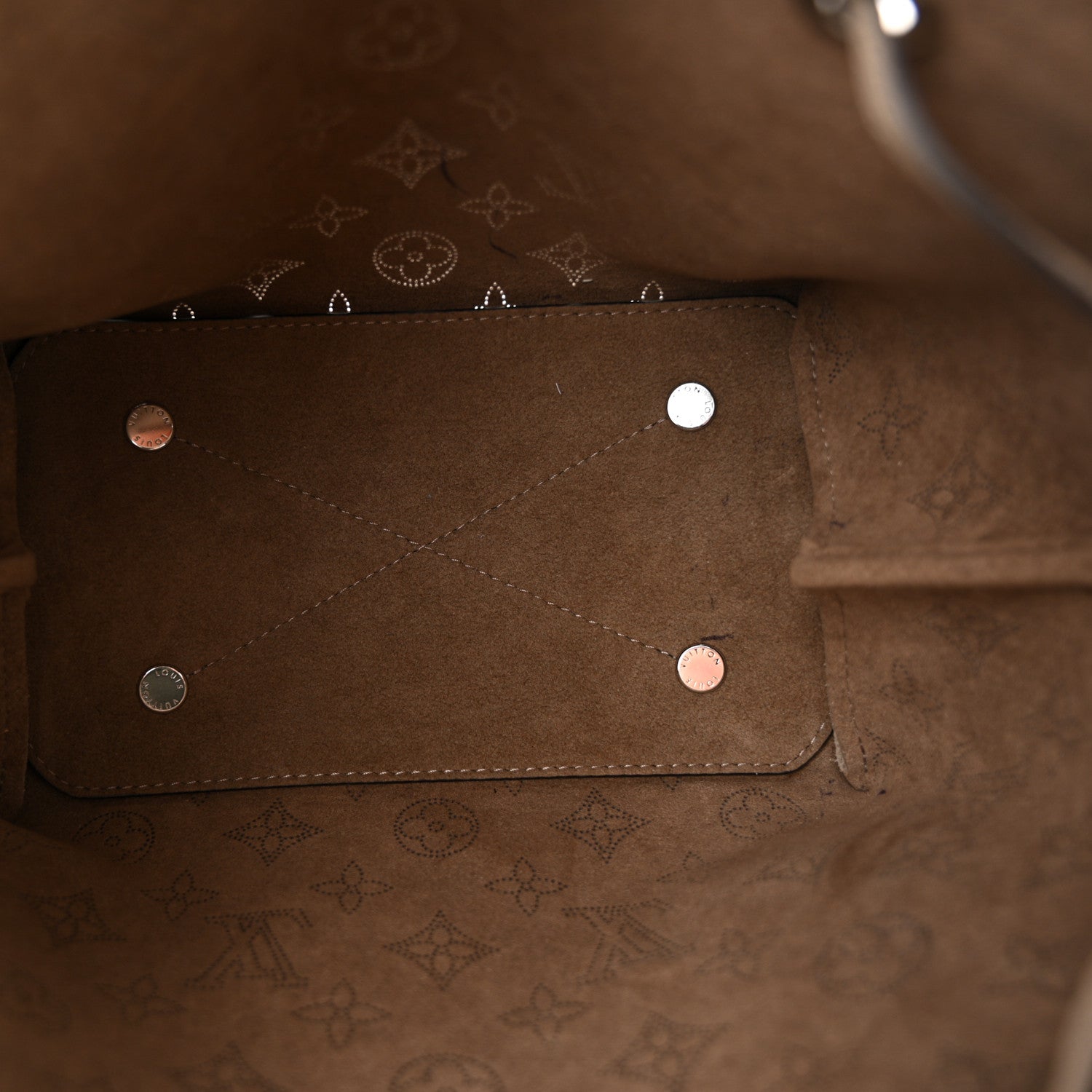 Louis Vuitton Mahina Bella Galet 5 of 12