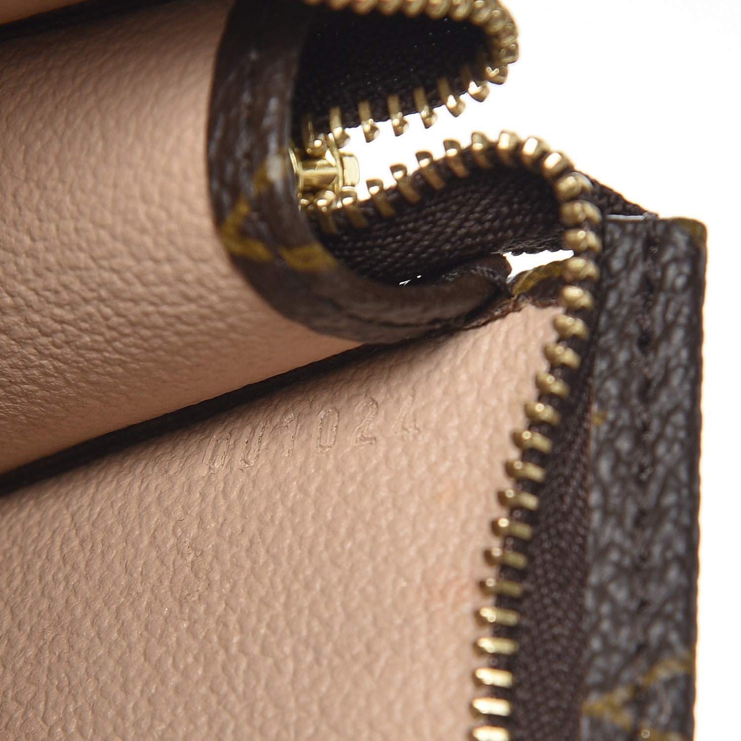 Louis Vuitton Monogram Toiletry Pouch 15 7 of 9