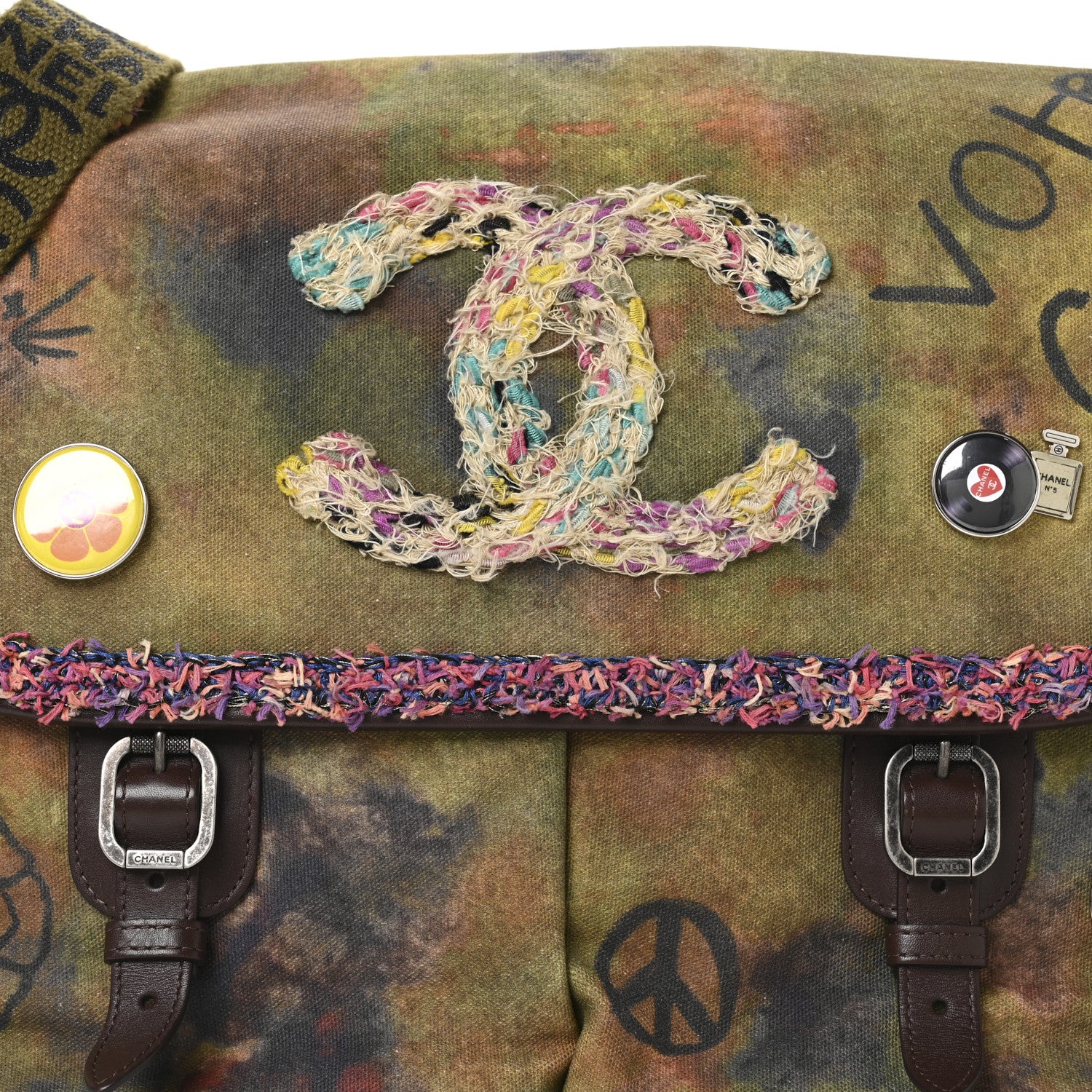 Chanel Washed Toile Large Graffiti On The Pavements Messenger Khaki Multicolor 8 of 10