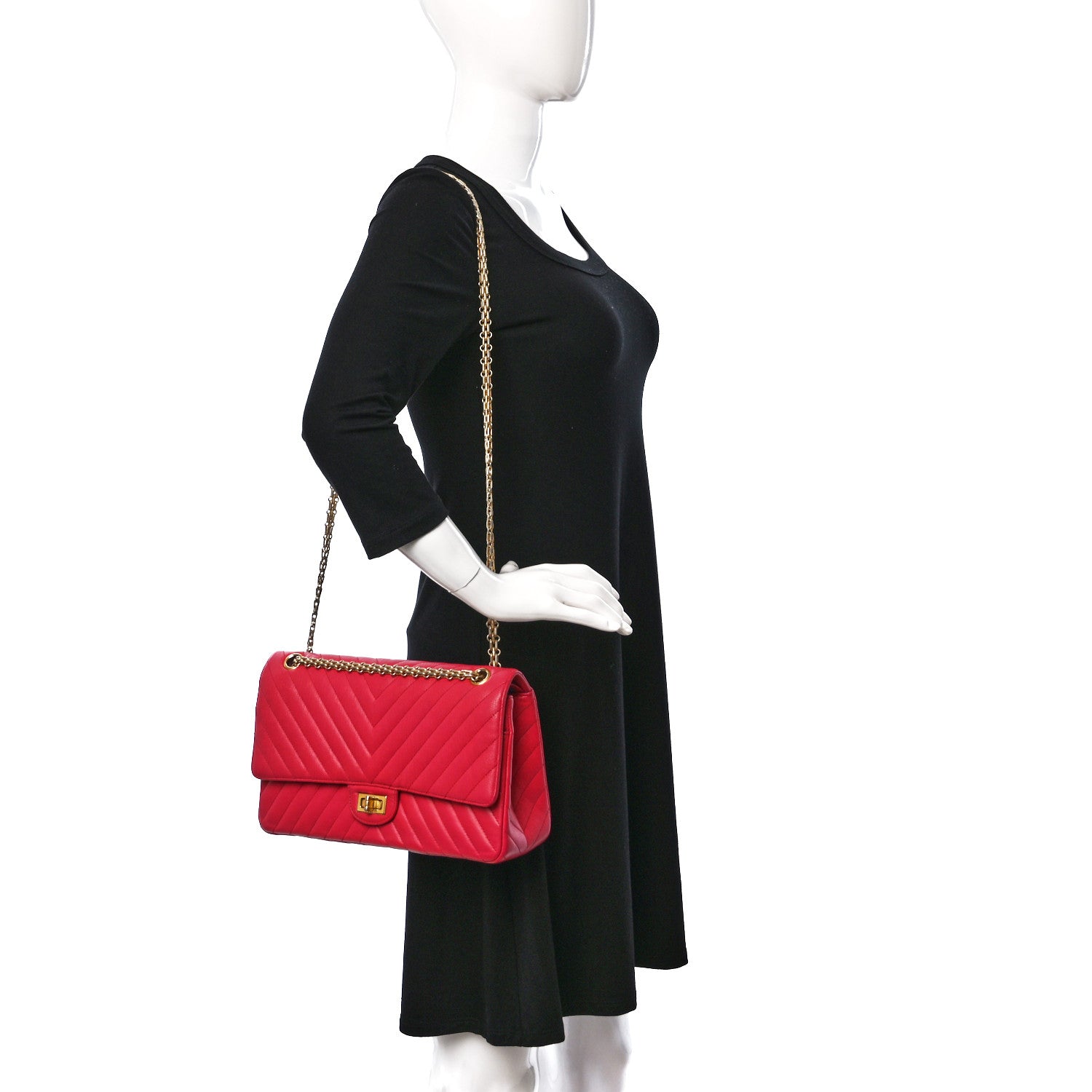 Chanel Sheepskin Chevron Quilted 2.55 Reissue 226 Flap Dark Pink 2 of 11
