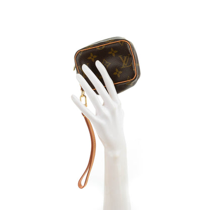 Louis Vuitton Monogram Wapity 2 of 7