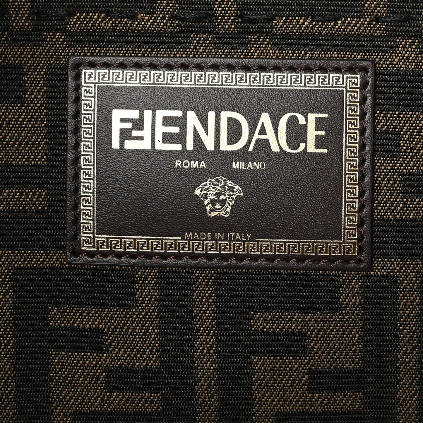 X VERSACE Fabric Jacquard Calfskin Plexiglass Fendace FF Medusa Studded Large Fendi Sunshine Shopper Tote Marrone Fuxia