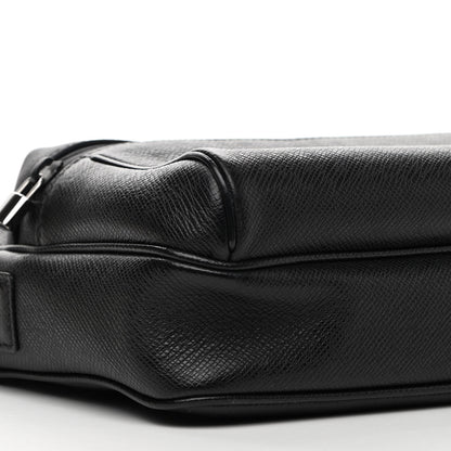 Louis Vuitton Taiga Outdoor Messenger PM Black 9 of 10