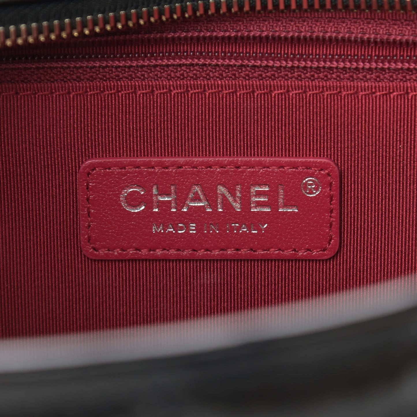 Patent Quilted Medium Gabrielle Hobo Black