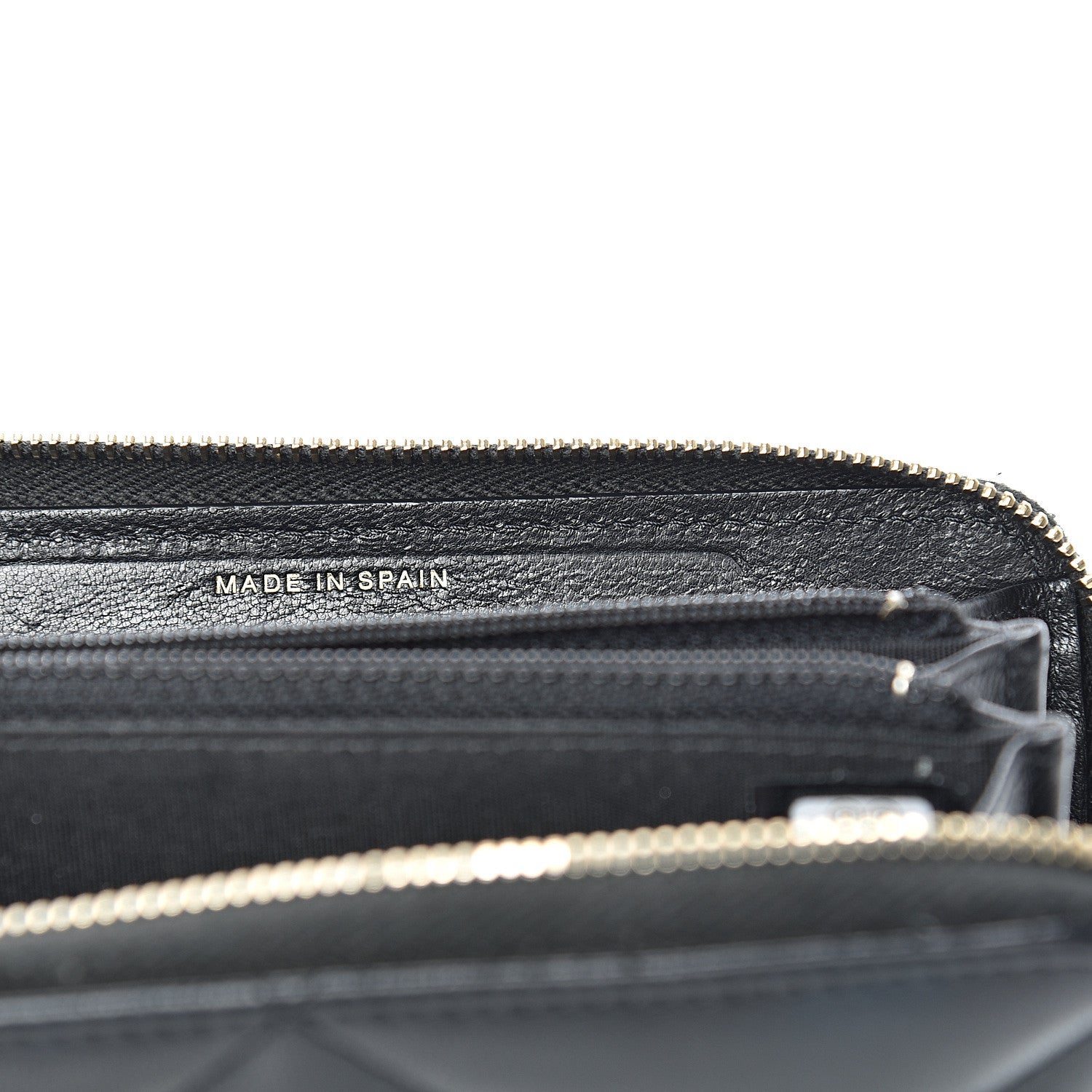 Chanel Lambskin Quilted 19 Zipped Wallet Black 8 of 11