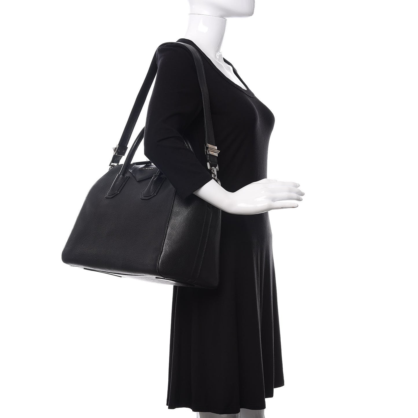 Sugar Goatskin Medium Antigona Black