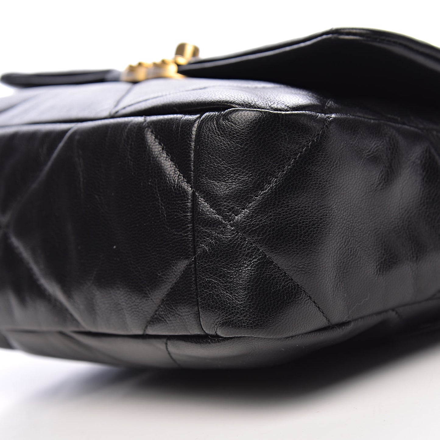 Goatskin Quilted Medium 19 Flap Black