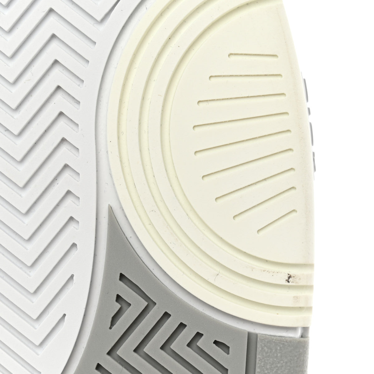 Smooth Calfskin Oblique Galaxy Perforated Mens B27 Low Top Sneakers 44 White Grey
