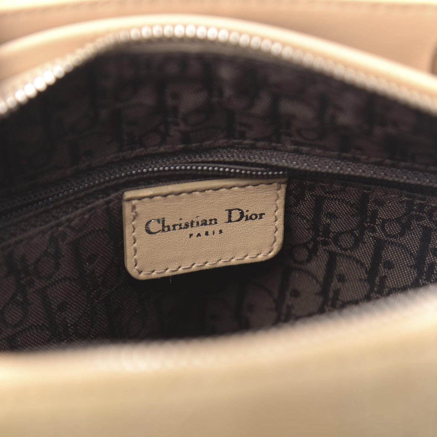 Suede Cannage Medium Lady Dior Beige
