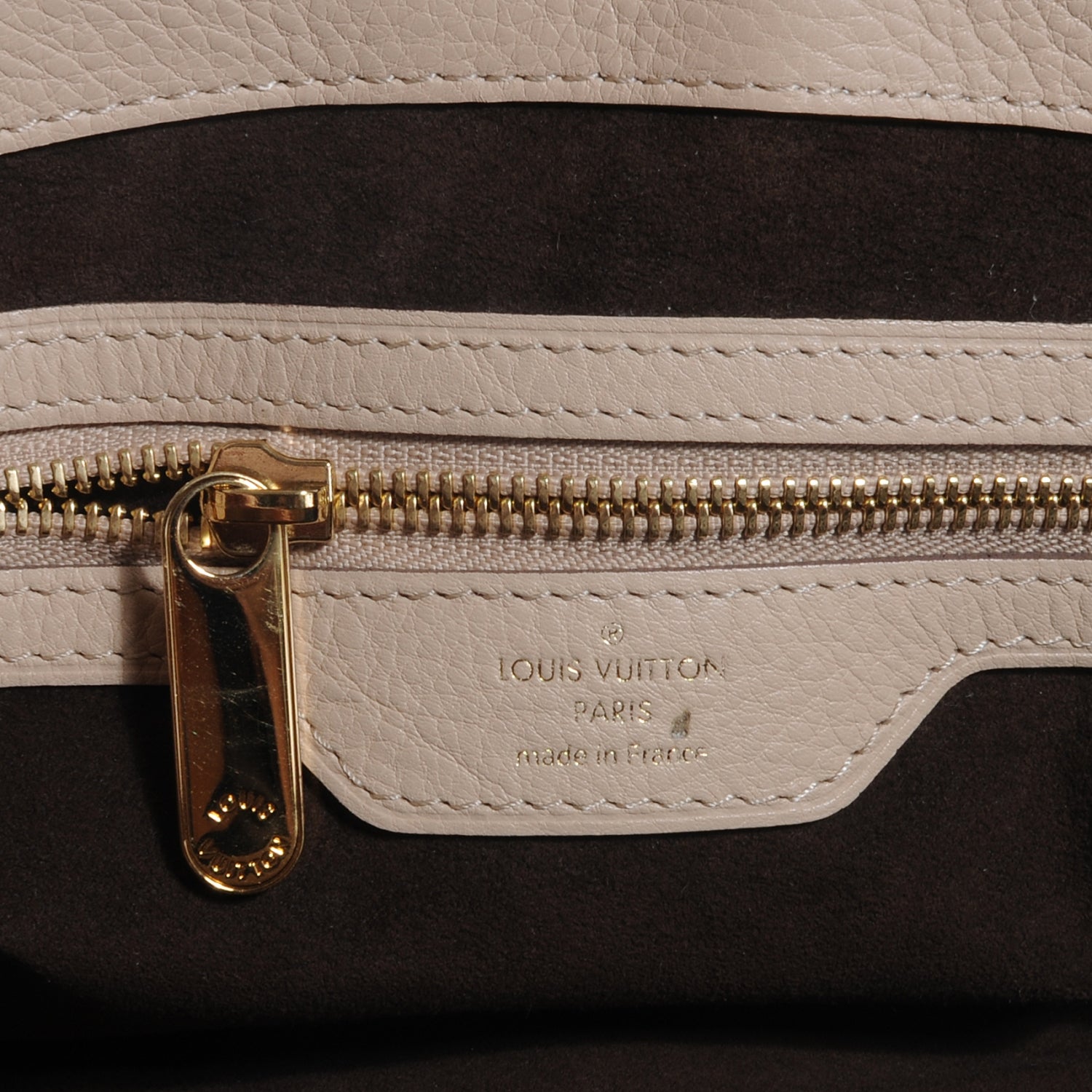 Louis Vuitton Mahina Cirrus PM Sandy 6 of 7