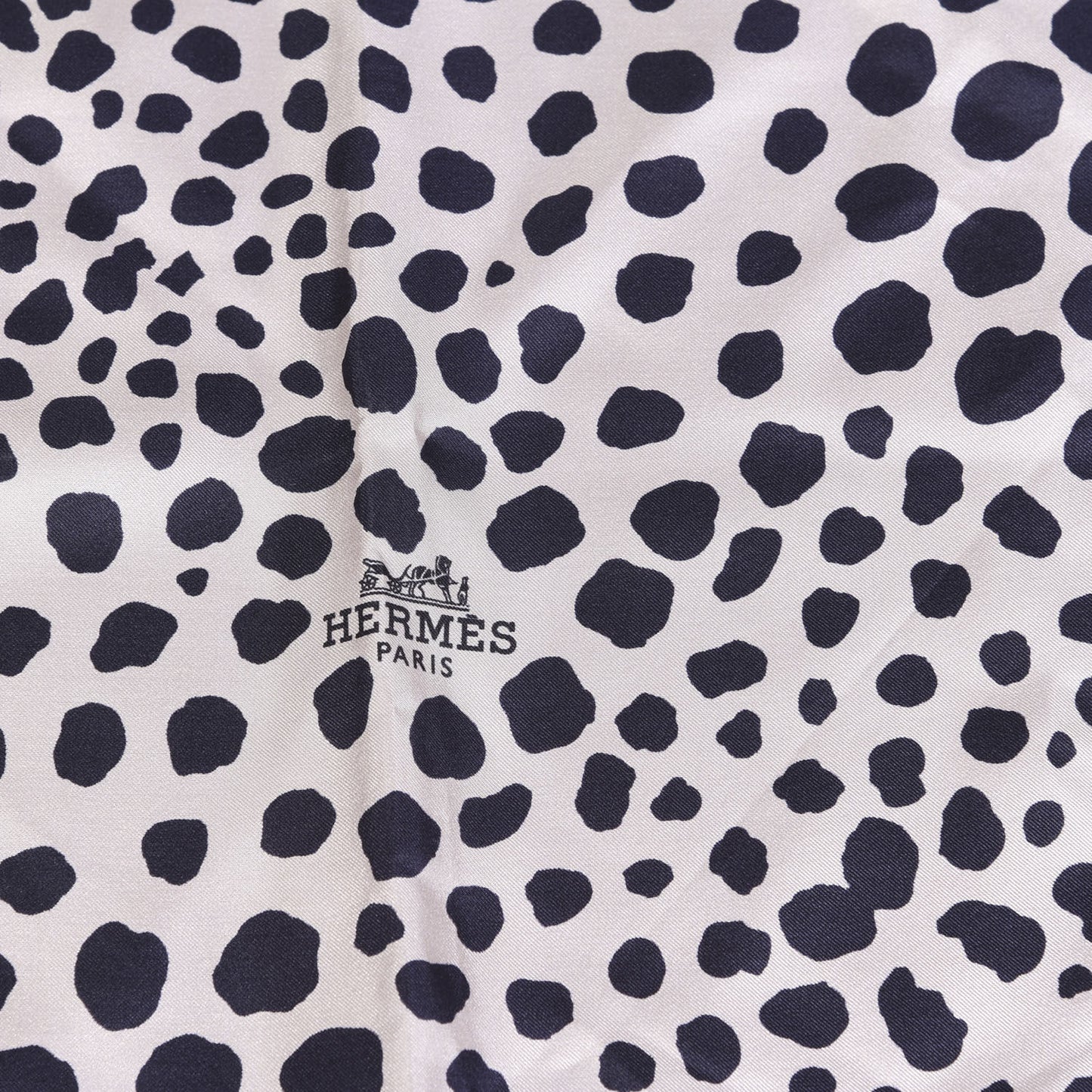 Silk Faune Giant Pointe Triangle Scarf Beige Brun Lavande