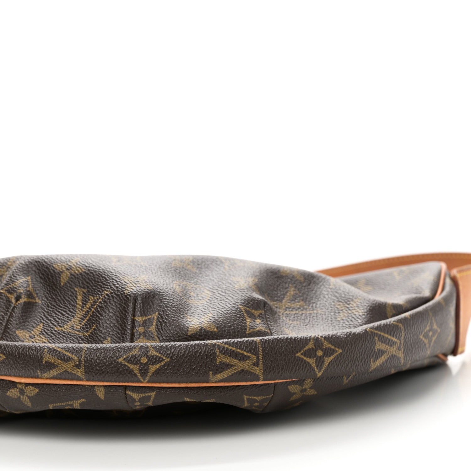Louis Vuitton Monogram Croissant MM 9 of 10
