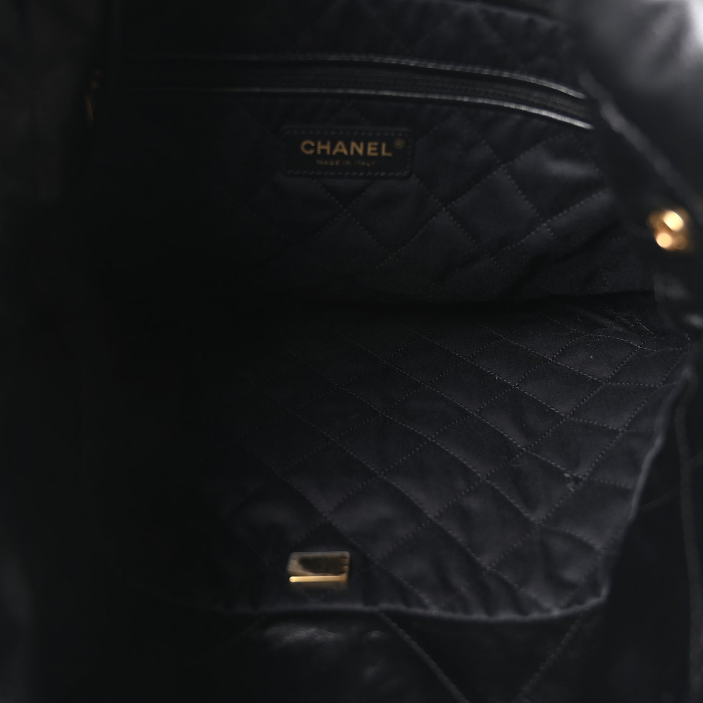 Shiny Calfskin Quilted Small Chanel 22 Black