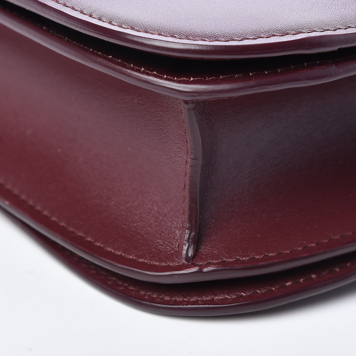 Box Calfskin Medium Classic Box Flap Bag Burgundy