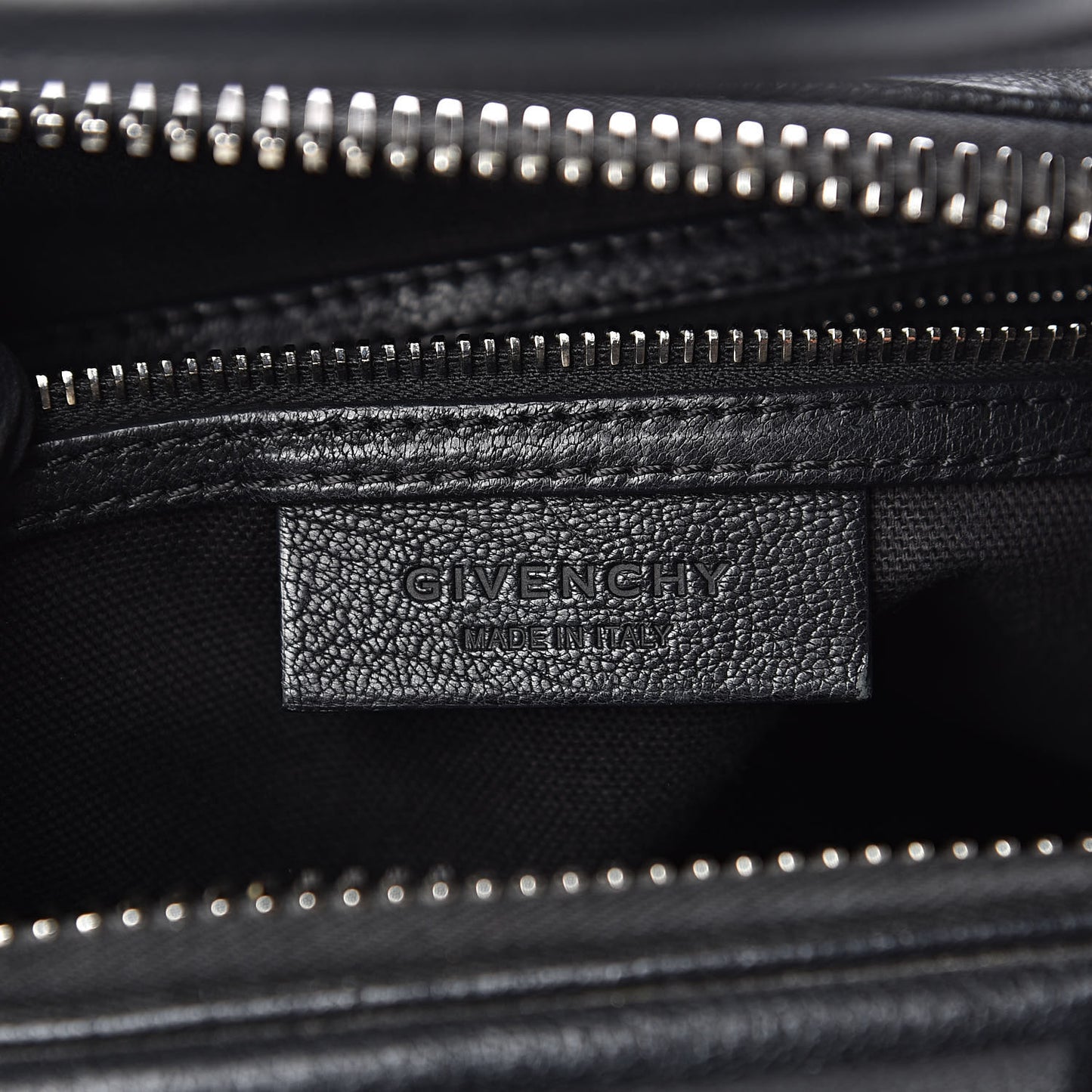 Sugar Goatskin Small Antigona Black