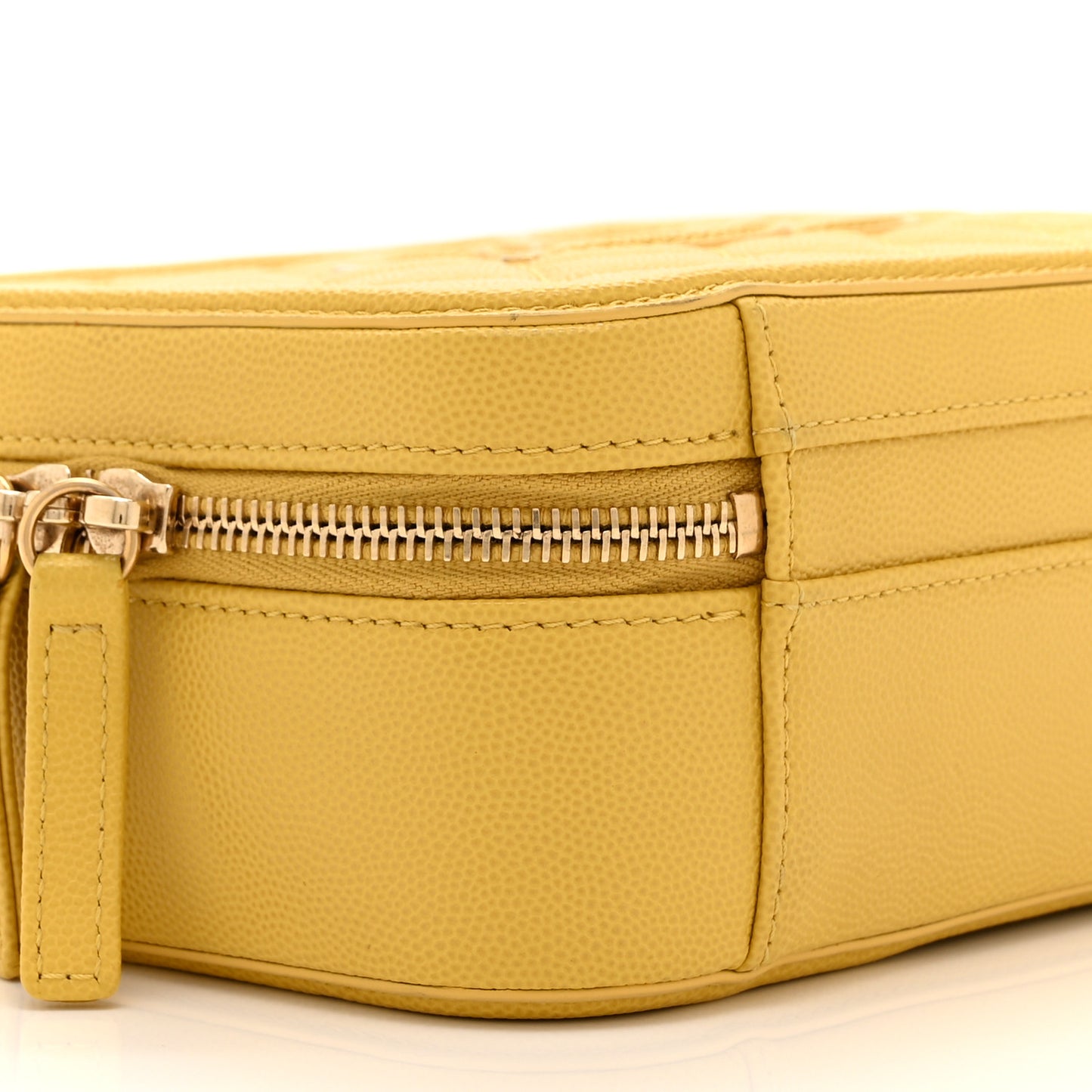 Caviar Quilted Medium CC Filigree Vanity Case Yellow