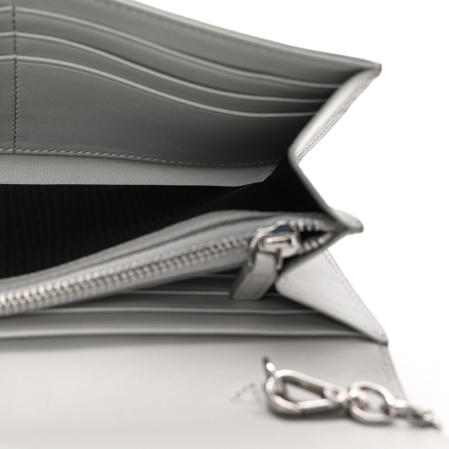Visetos Calfskin Large Mena Crossbody Wallet On Chain Grey