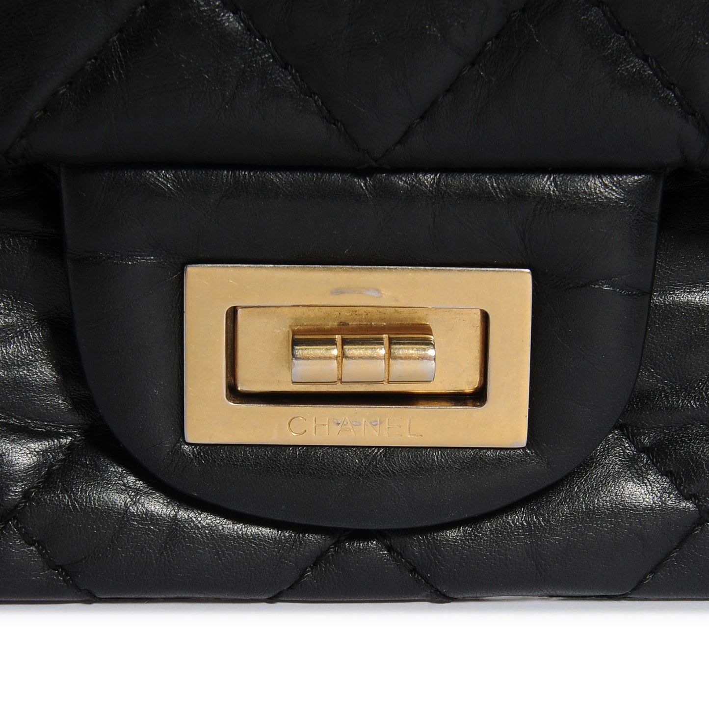 Distressed Leather 2.55 Reissue 227 Flap Black