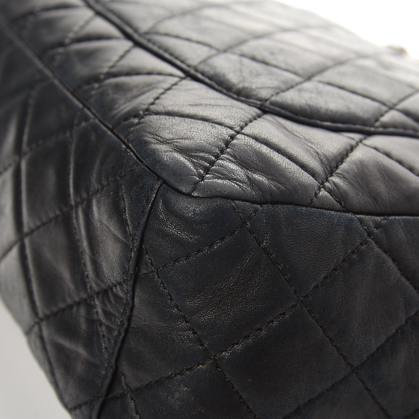 Lambskin Quilted Maxi Single Flap Black
