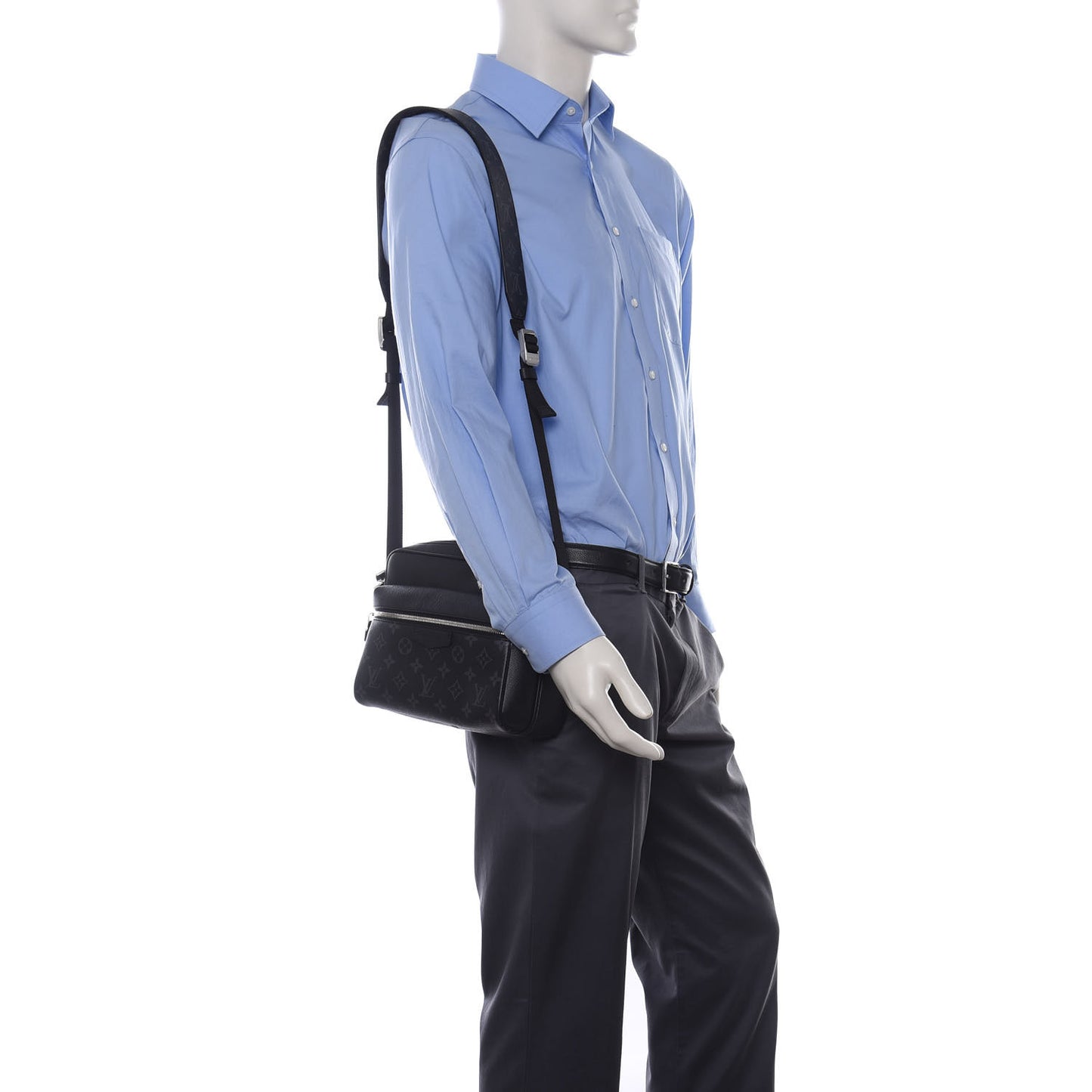 Taiga Monogram Eclipse Outdoor Messenger Black