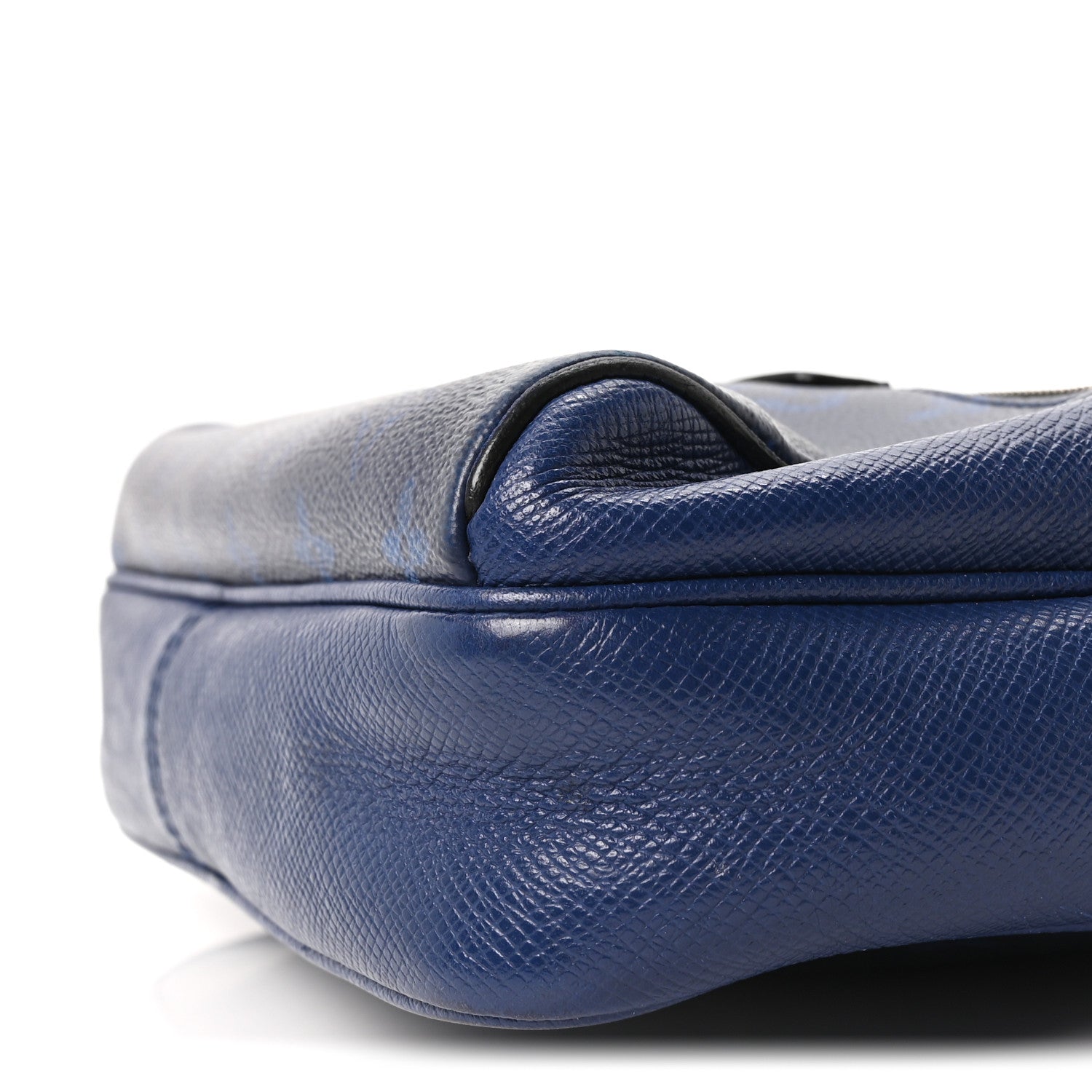 Louis Vuitton Taigarama Outdoor Messenger Cobalt 1810655
