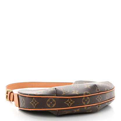 Louis Vuitton Monogram Croissant PM 4 of 9