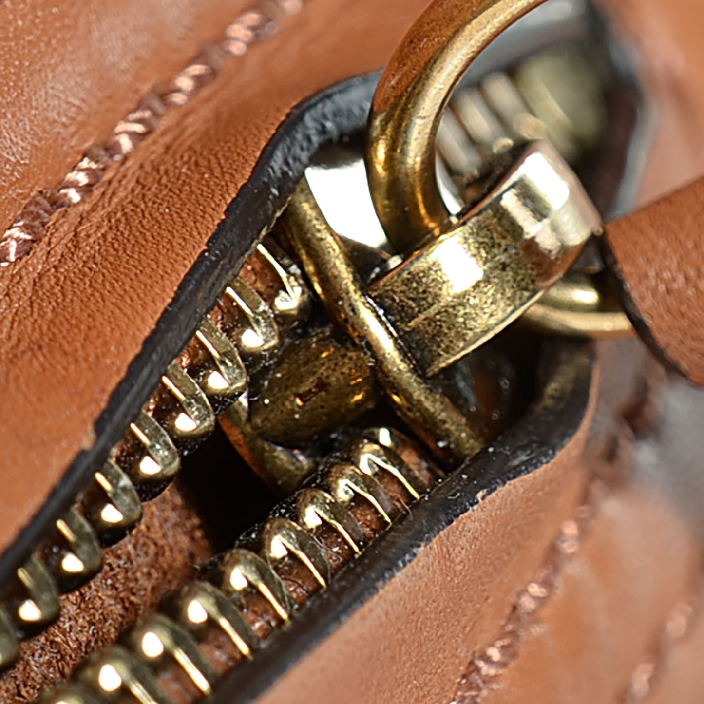 Natural Calfskin Medium Phantom Luggage Tan