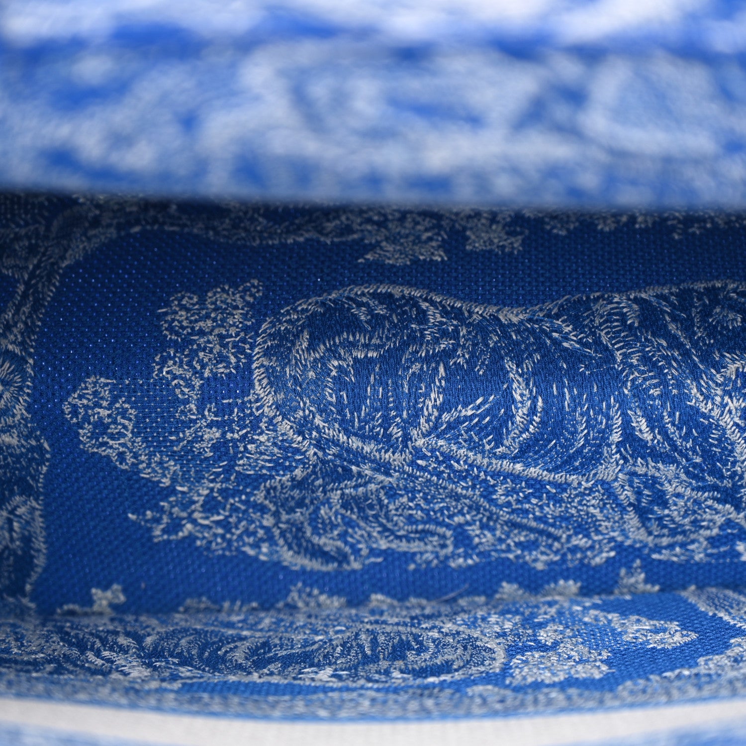 Christian Dior Canvas Embroidered Medium Dioriviera Toile De Jouy Book Tote Fluorescent Blue 5 of 12