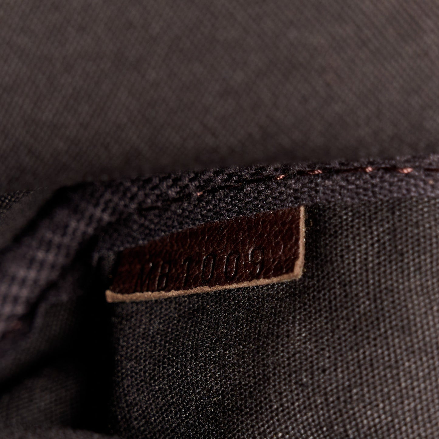 Monogram Mini Lin Saumur Ebene