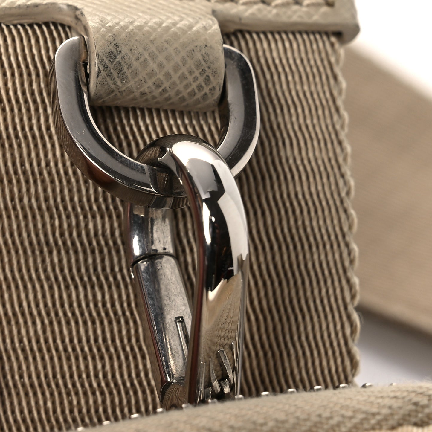 Re-Nylon Saffiano Re-Edition 2005 Shoulder Bag Deserto