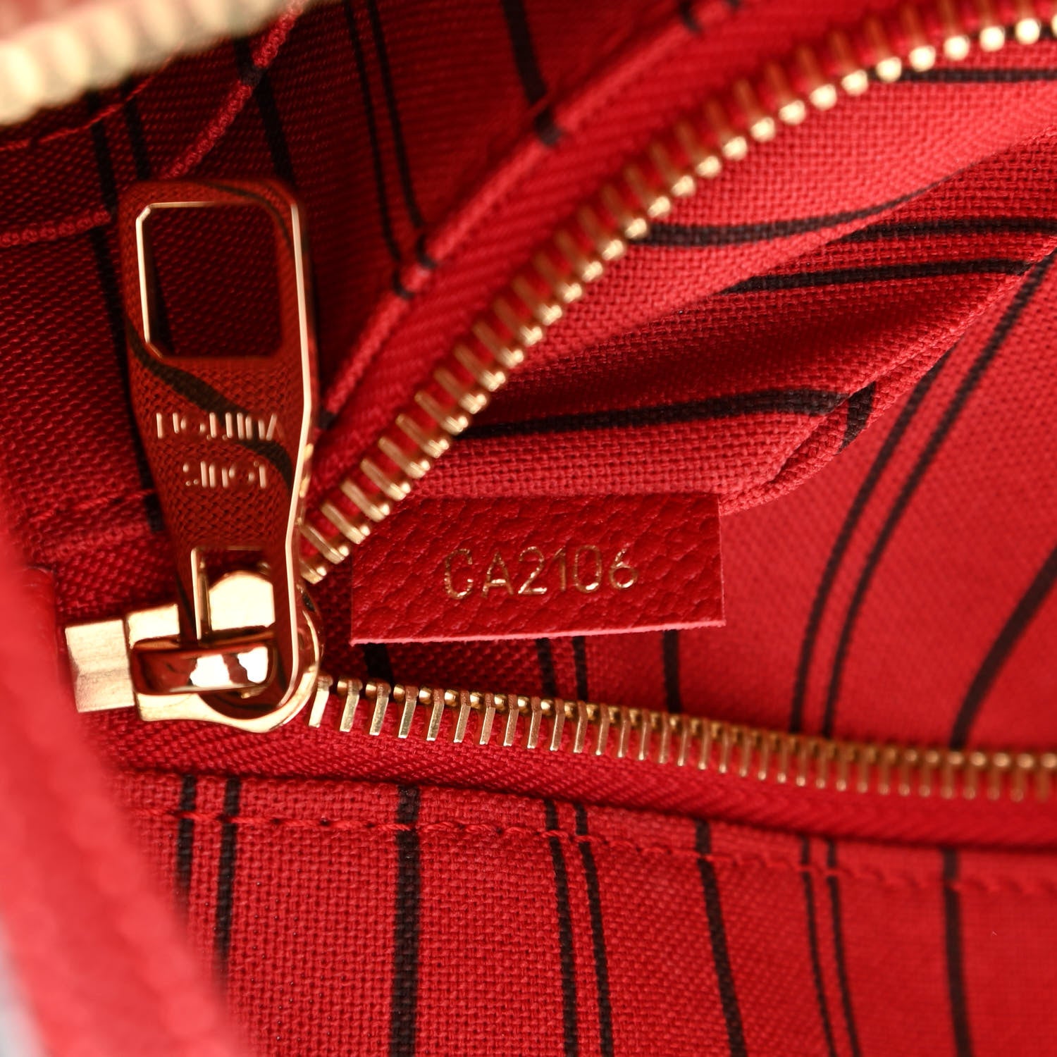 Louis Vuitton Empreinte Pont Neuf MM Cherry 7 of 10