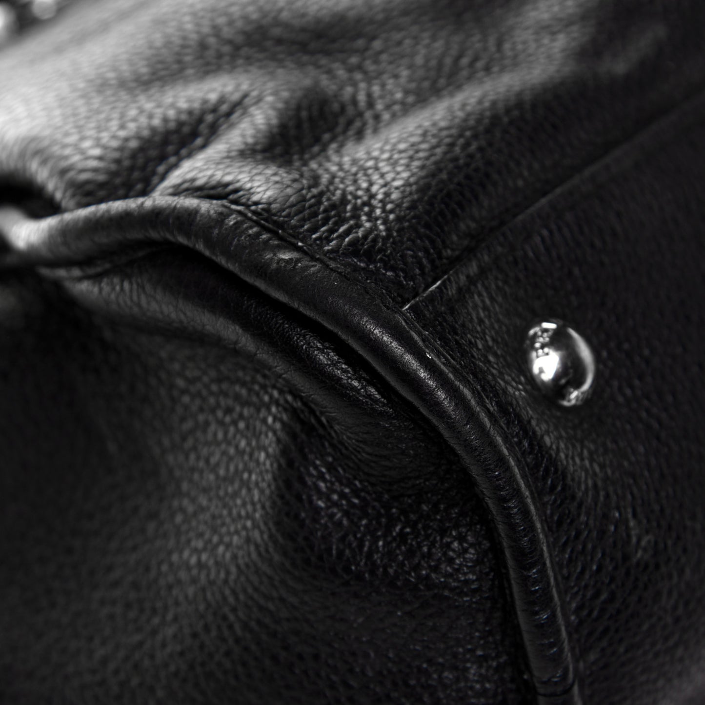 Vitello Daino Top Handle Tote Black