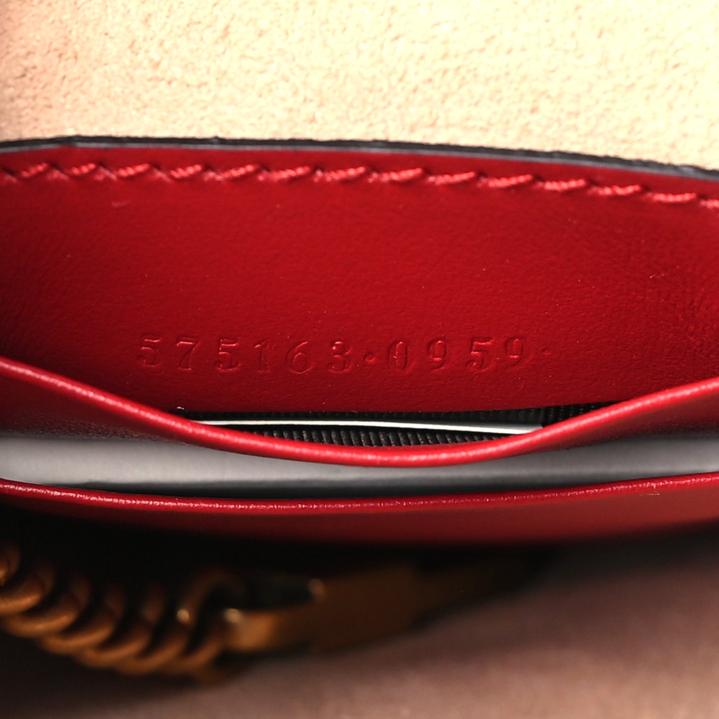 Calfskin Matelasse Mini GG Marmont 2.0 Bucket Bag Hibiscus Red