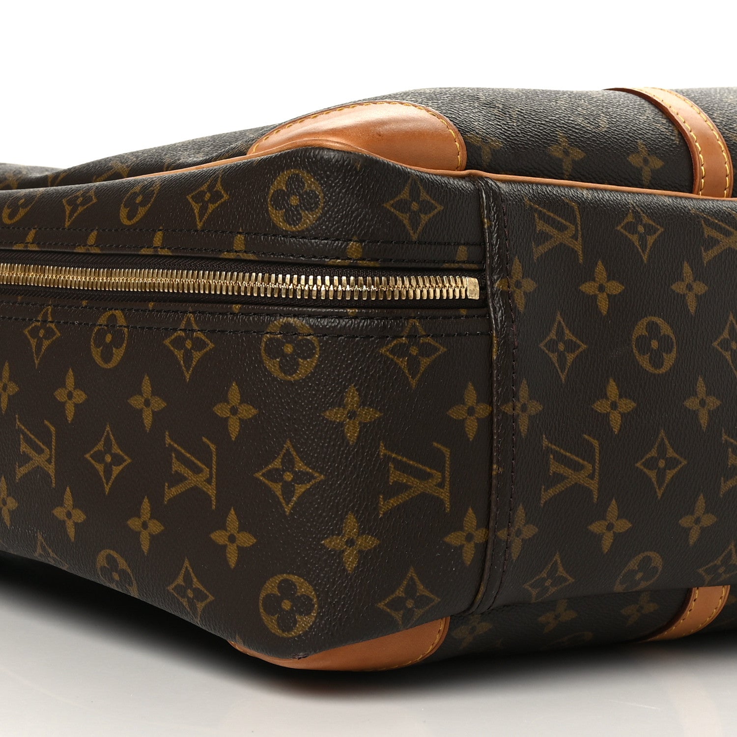 Louis Vuitton Monogram Sirius 50 8 of 9