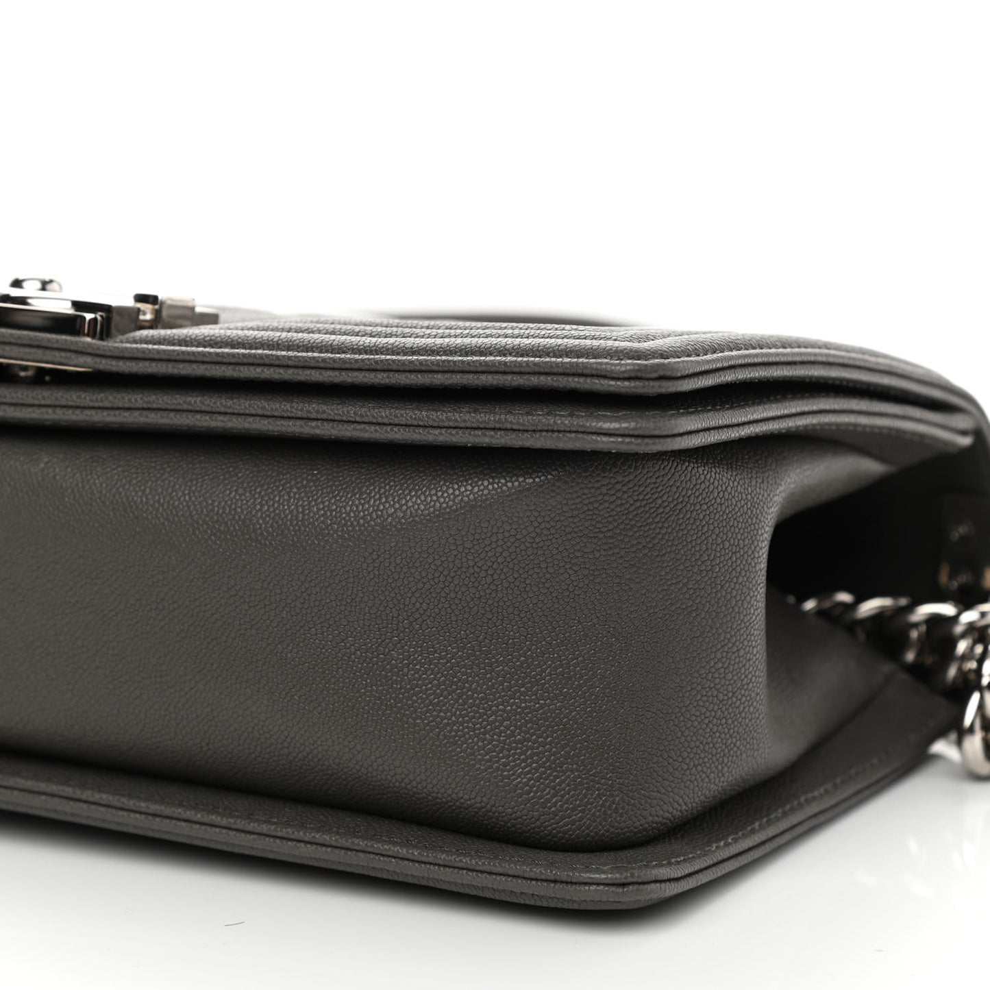 Caviar Quilted Medium Boy Flap Grey