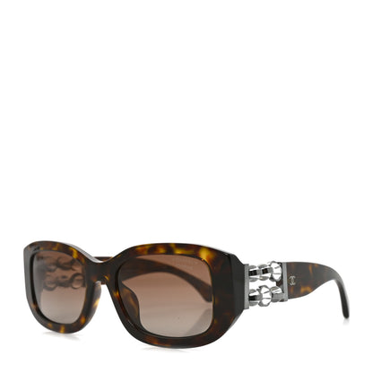 Chanel Acetate Glass Pearl Polarized Oval Sunglasses 5542-A Tortoise 1 of 7