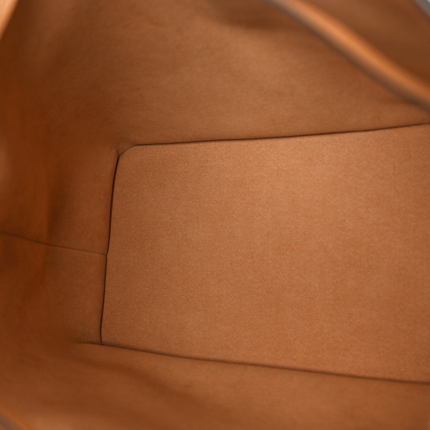 Empreinte Monogram Giant Neonoe MM Arizona Beige