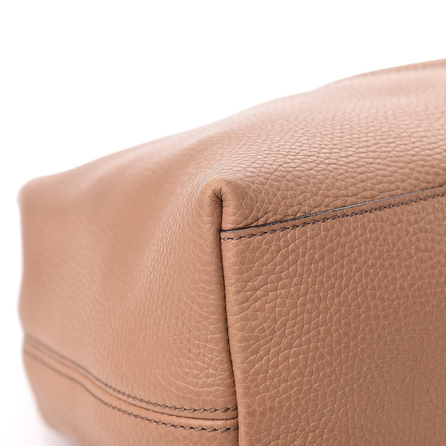Pebbled Calfskin Medium Soho Chain Shoulder Bag Camelia