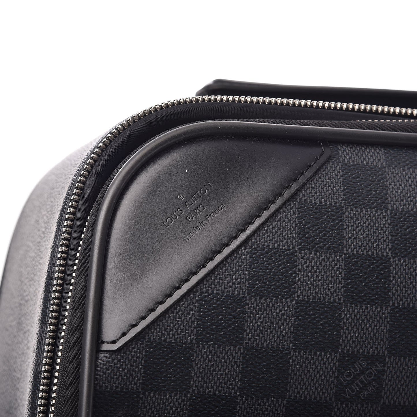 Damier Graphite Pegase Light 55